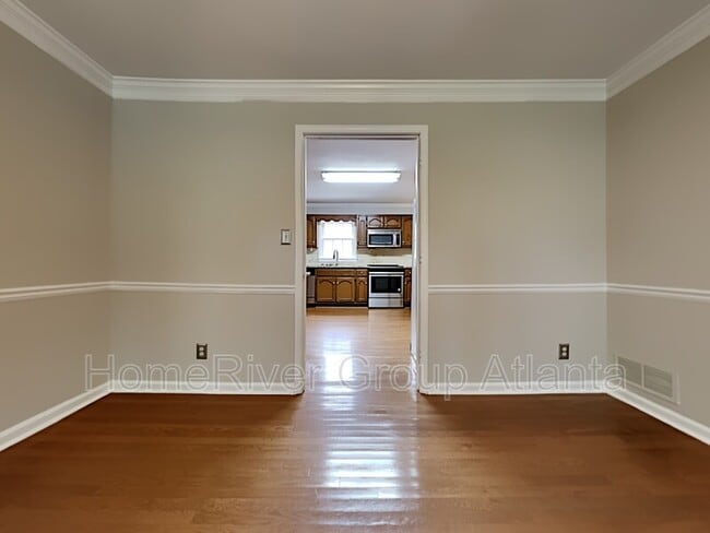 Building Photo - 3750 Sturbridge Ct