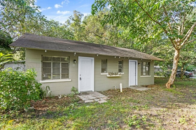 Building Photo - 1519 Carmel Ave