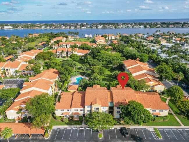 Building Photo - 107 Yacht Club Way