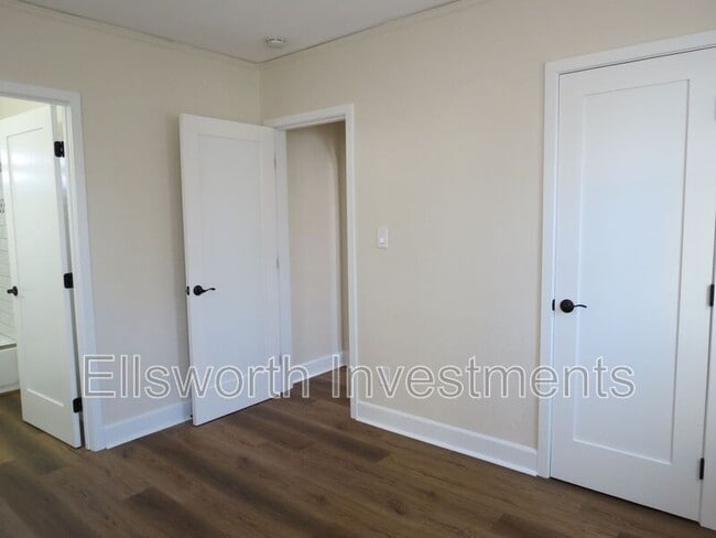 Foto del edificio - 3531 Park Blvd