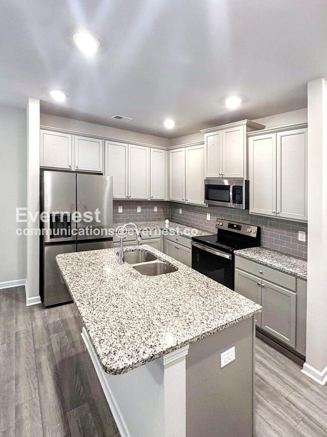 Foto del edificio - 585 McWilliams Rd SE