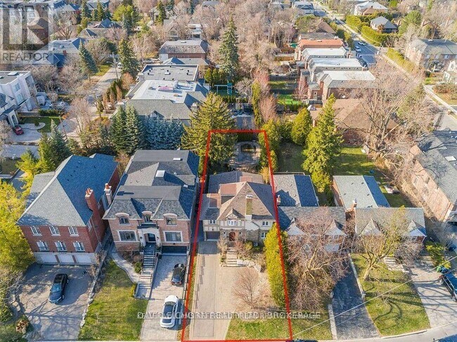 Building Photo - 446 Glencairn Ave