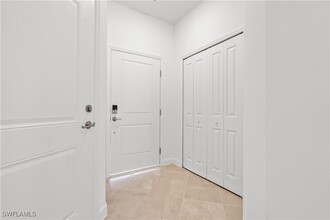 Building Photo - 14156 Gardeners Wy