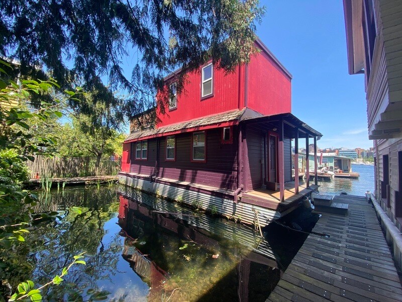 Foto principal - 3126 Portage Bay Pl E
