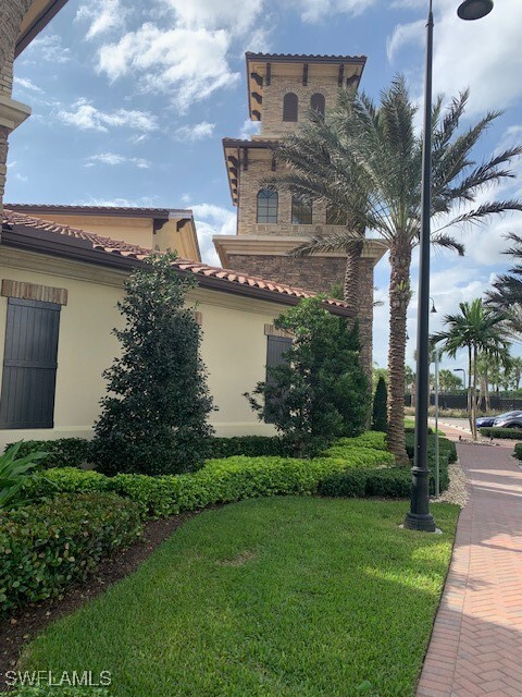 Building Photo - 9236 Glenforest Dr