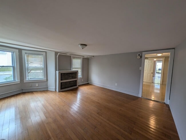 Building Photo - 600 N Michigan Ave