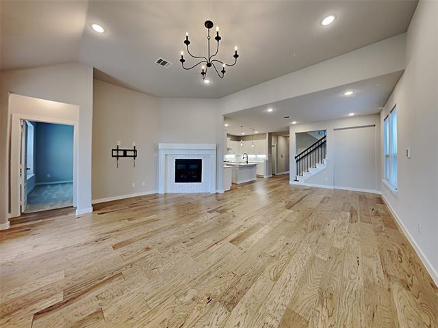 Building Photo - 3704 Clara Dr