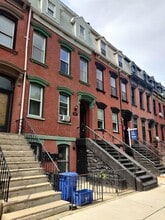 Building Photo - 826 Grand St