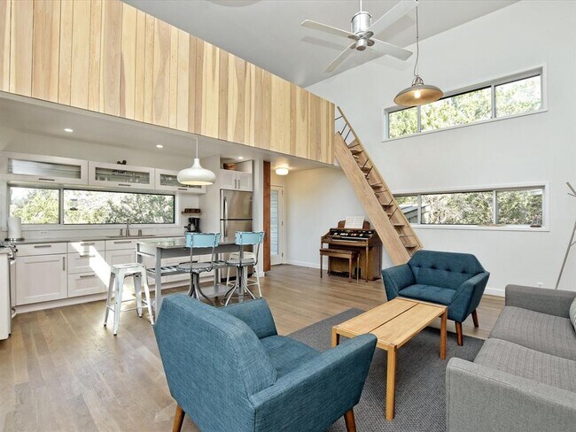 Foto del edificio - 2100 Sandy Point Rd