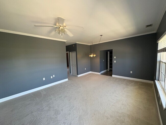 Foto del edificio - 2 bed, 1 bath unit for rent!