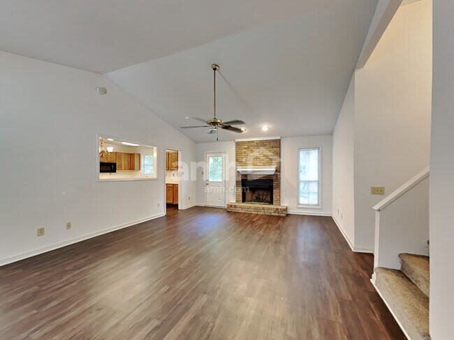 Building Photo - 140 Wayside Drive