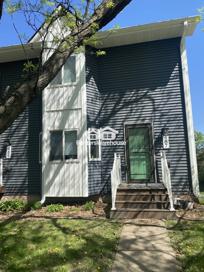 Foto del edificio - 487 Carroll Ave