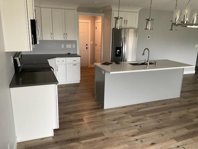 Foto principal - 712-726 26 St NW