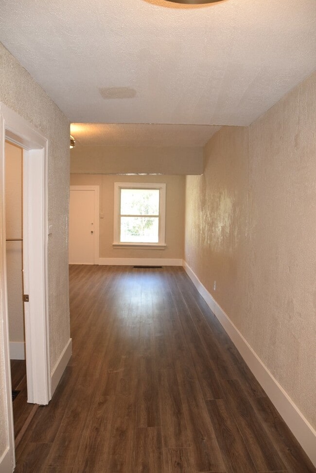 Building Photo - DOWNING3016