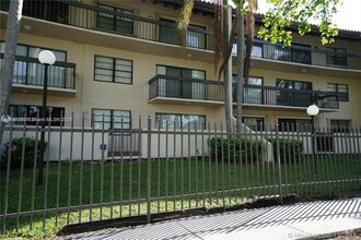 Building Photo - 5201 Orduna Dr