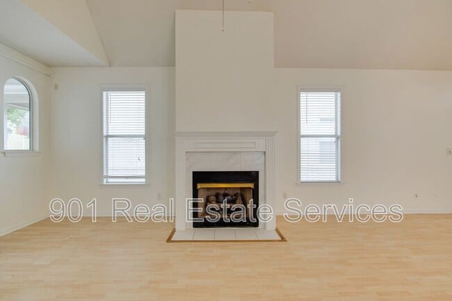 Building Photo - 1227 Harbor River Dr