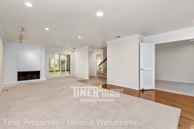 Building Photo - 2 br, 3 bath House - 610 Elmhurst Circle