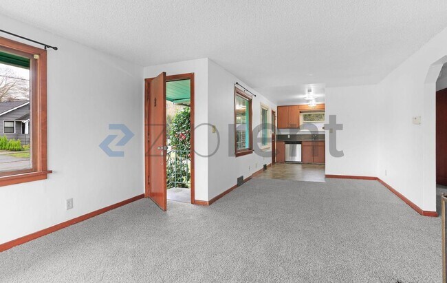 Foto del edificio - 1920 S Bayview St