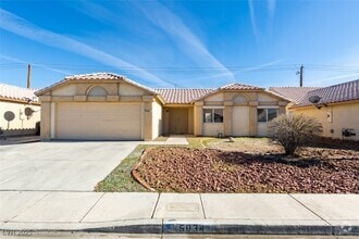 Building Photo - 5034 Lark Canyon Ct