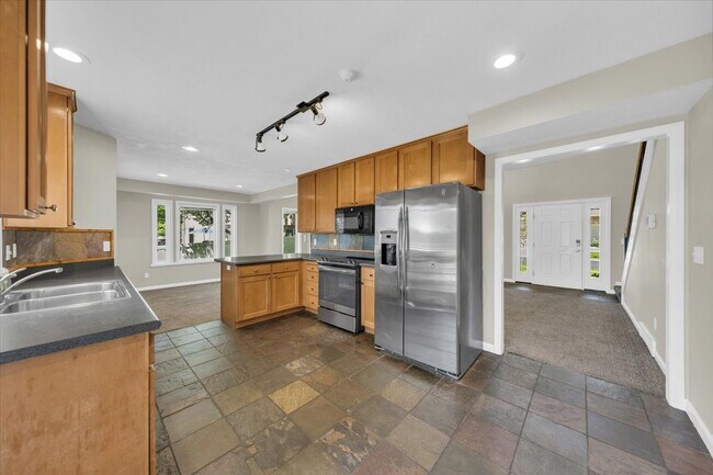 Foto del edificio - 685 E Union Pines Ct