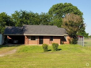 Building Photo - 7469 US-69