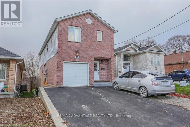 Photo du bâtiment - 17 Sterling St