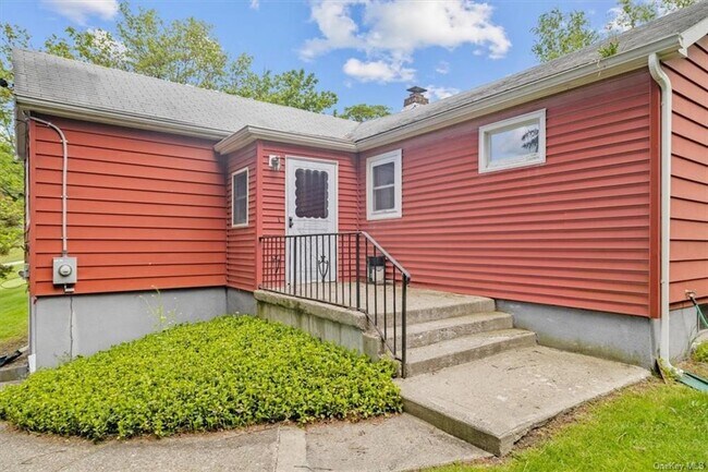 Building Photo - 508 NY-9D