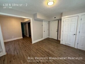 Building Photo - 438 N 18 St