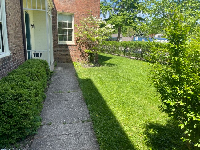 Foto del edificio - 3929 Plainville Rd