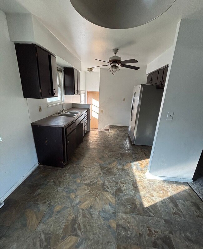 Foto del edificio - 5074 Miller Ave