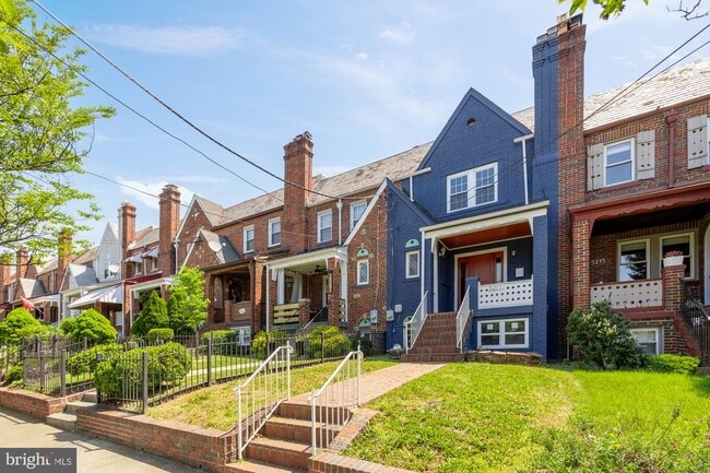 Foto del edificio - 5217 New Hampshire Ave NW