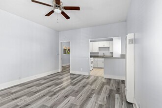 Building Photo - 119 Orange Ave