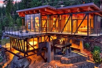 Building Photo - 340 NV-28