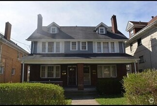 Building Photo - 967 Davis Ave