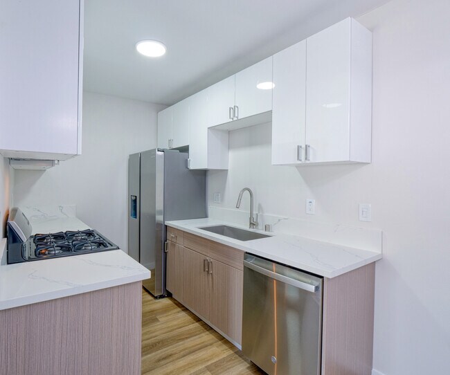 Foto del edificio - 21023 Amie Ave