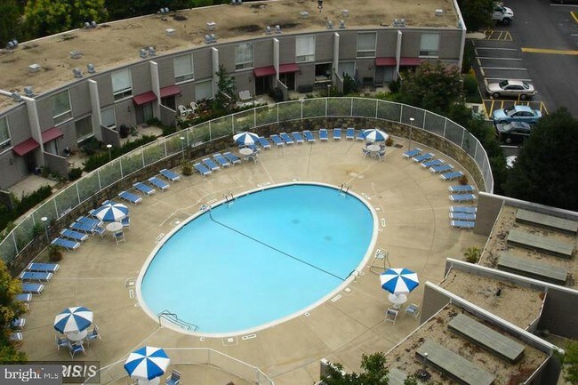 Foto del edificio - 4977 Battery Ln