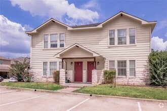 Building Photo - 103 Yegua Cir