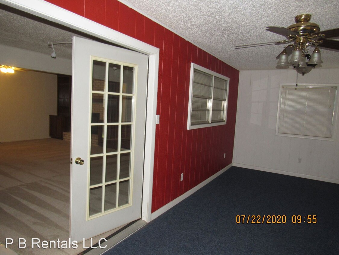 Building Photo - 3 br, 2 bath House - 7122 NW Woodland Place