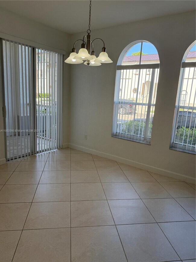 Foto del edificio - 4435 SW 160th Ave