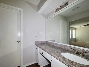 Building Photo - 18402 Tall Cypress Dr
