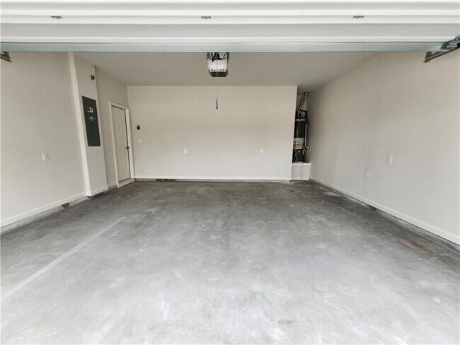 Building Photo - 2644 Poppy Ct