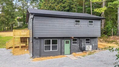 Building Photo - 932 Hurtt Rd