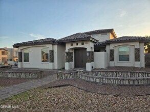 Building Photo - 331 Emerald Draw Dr