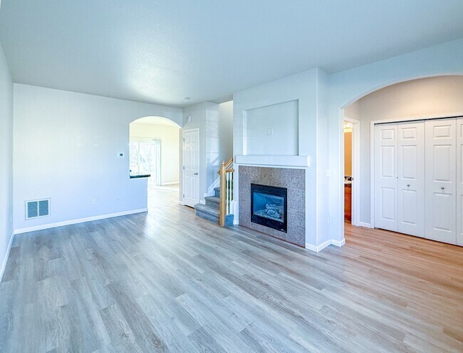 Foto del edificio - 5741 E 127th Pl