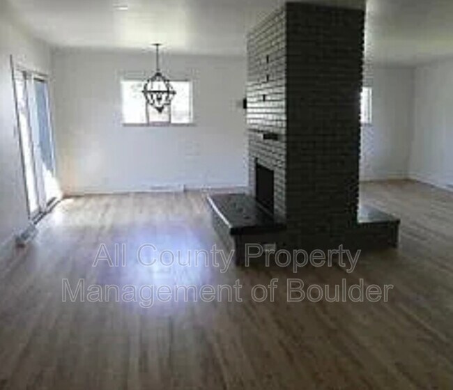Foto del edificio - 4860 Sioux Dr