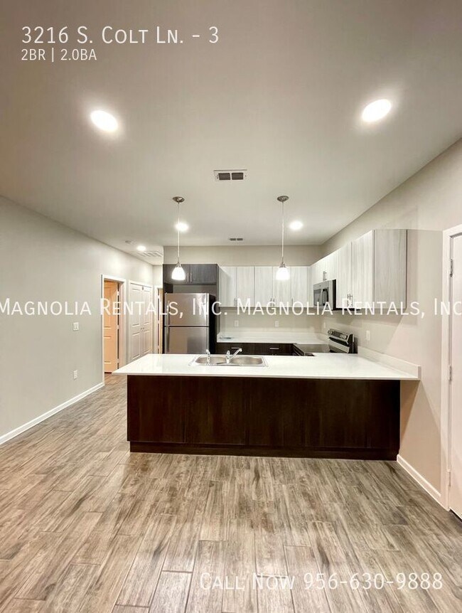 Foto del edificio - 3216 S Colt Ln