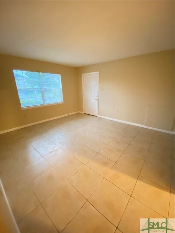 Foto del edificio - 122 Woodhouse Ln