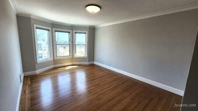 Building Photo - 816 Taraval St