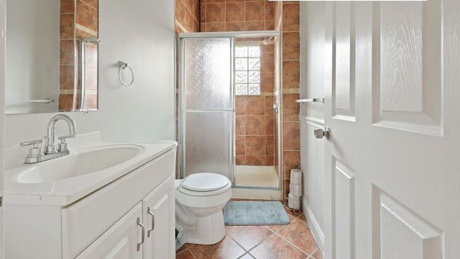 Foto del edificio - 101 1/2 Calumet St