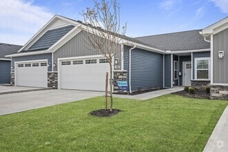Building Photo - The Villas at Brookview